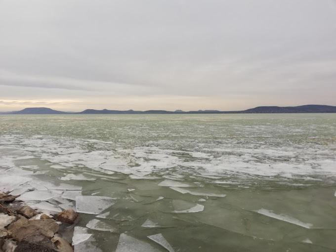 Boathouse Balatonlelle With Sauna Luaran gambar